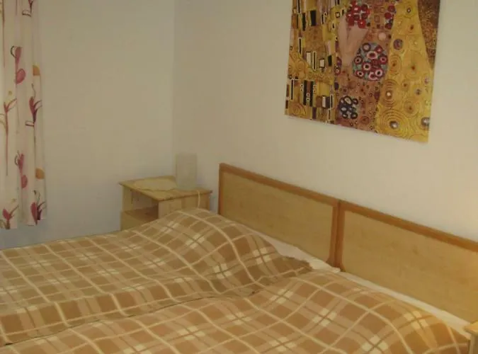 Ferienwohnung Herbsleben Apartamento